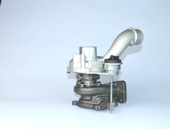 Turbo pour RENAULT Master dCi  - Ref. OEM 1441100QAD, 9112327, 4404327, 7701473757, 8200036999, 7711134973, 8200715889, 93184465, 860096, R1630014,  - Turbo kkk BorgWarner